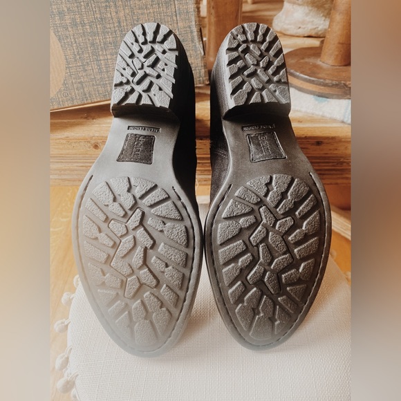 Born Black Distressed Booties - Picture 5 of 9